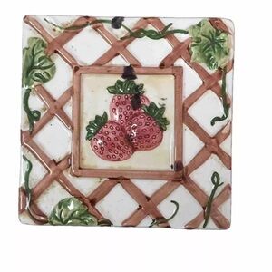 Vintage Strawberry Tile